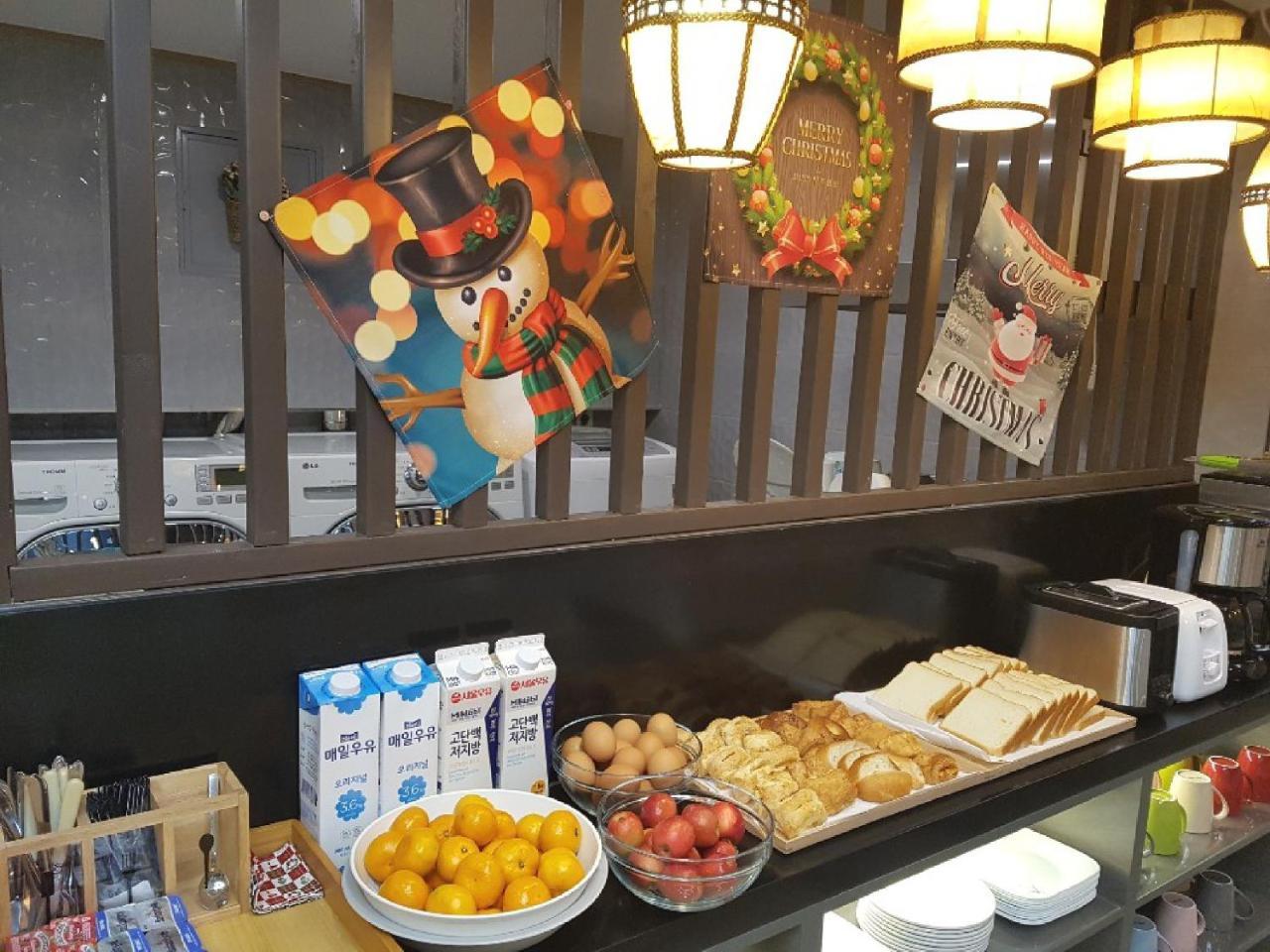 J-Honor Guesthouse Seoul Exterior photo