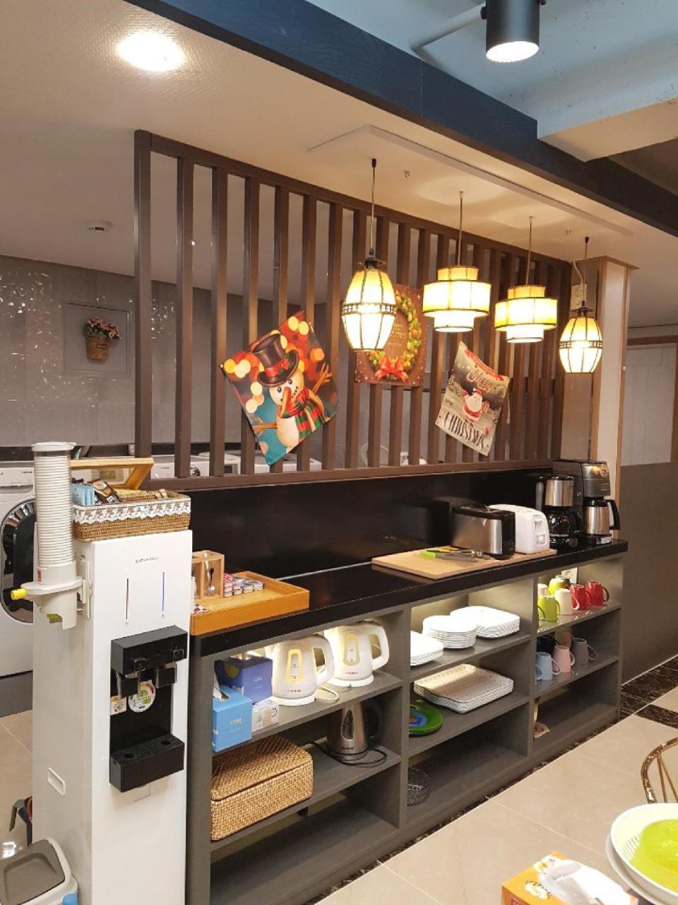 J-Honor Guesthouse Seoul Exterior photo