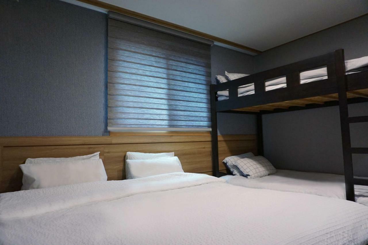 J-Honor Guesthouse Seoul Exterior photo