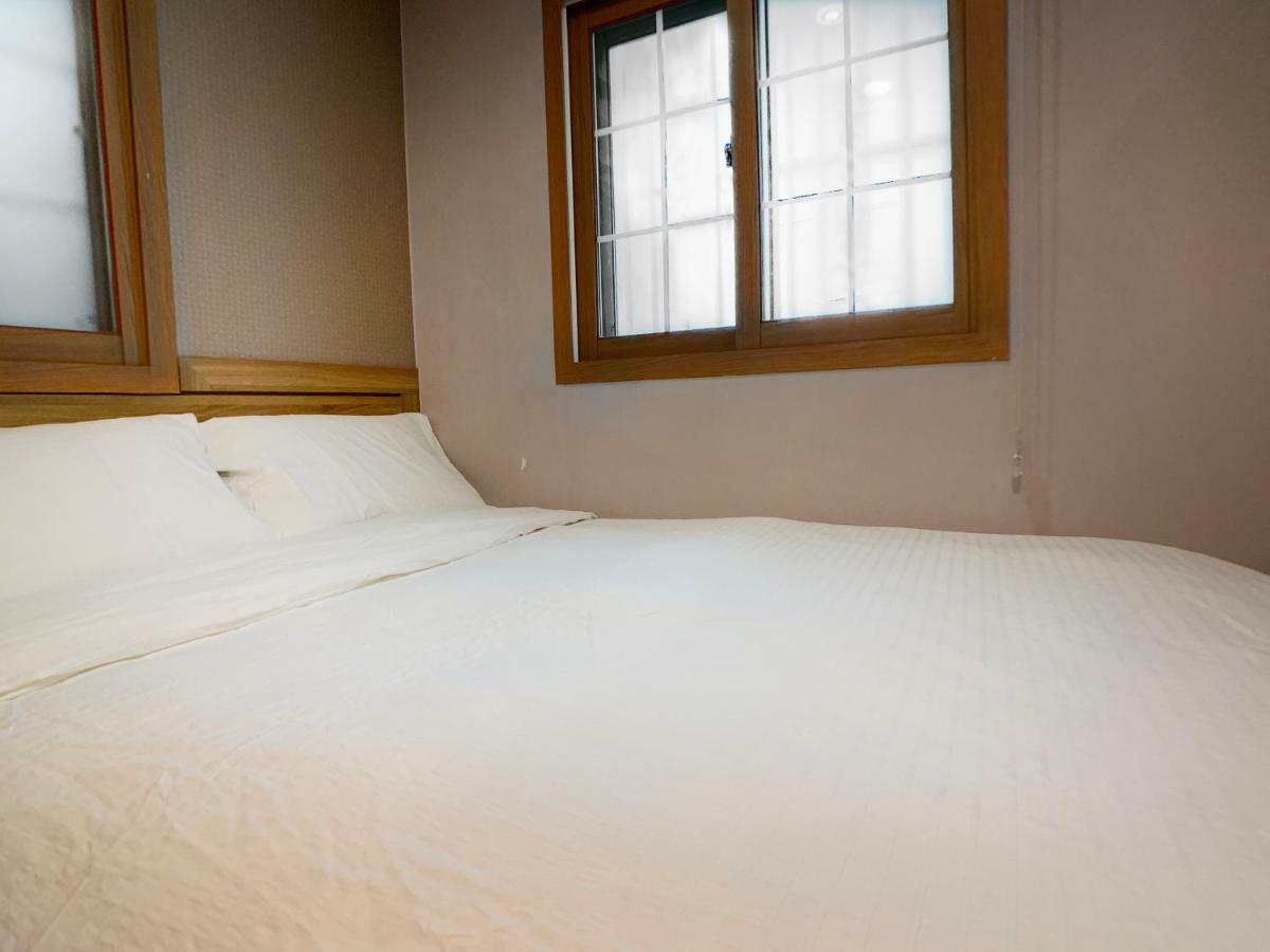 J-Honor Guesthouse Seoul Exterior photo